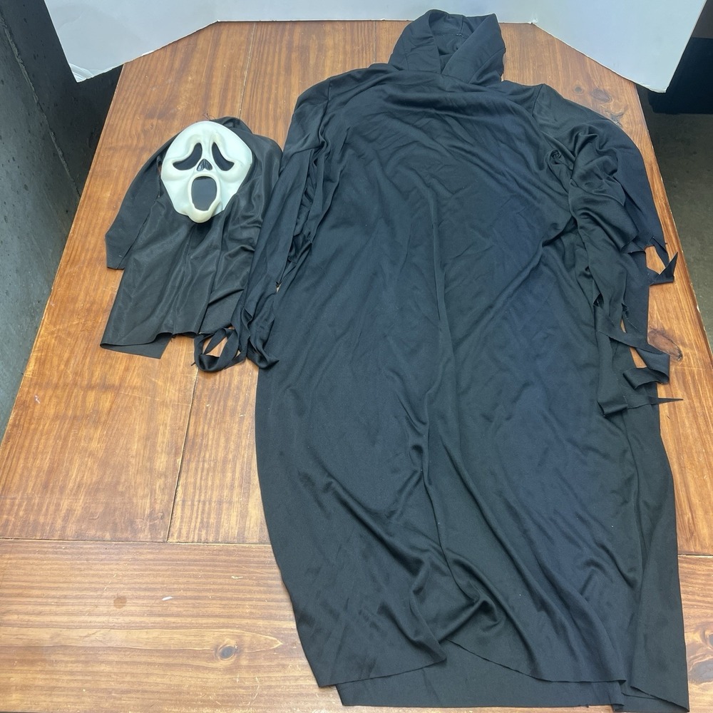 Vintage Ghostface Scream Costume Easter Unlimited Mask Black Cloak Halloween